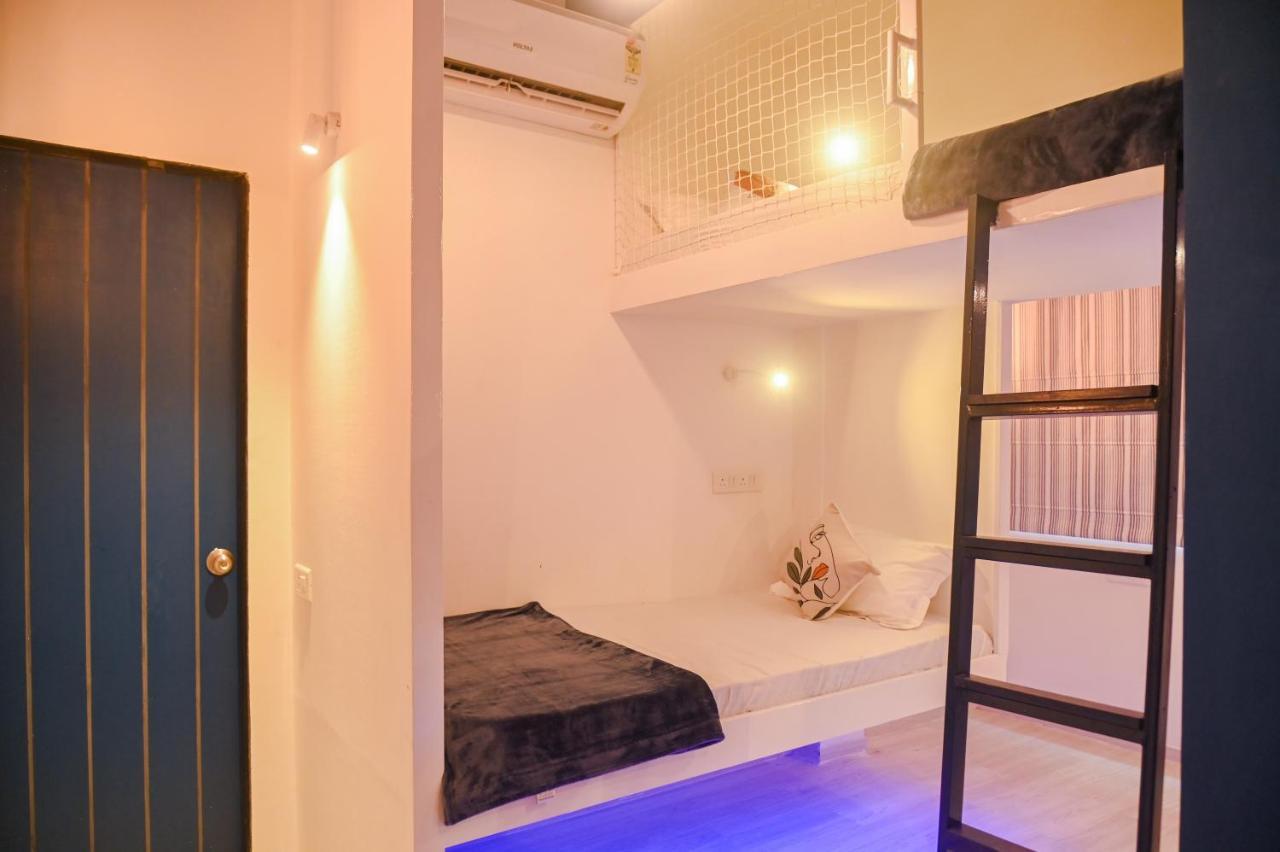 The Voyage - Cafe Hostel Cowork Pune Exterior foto